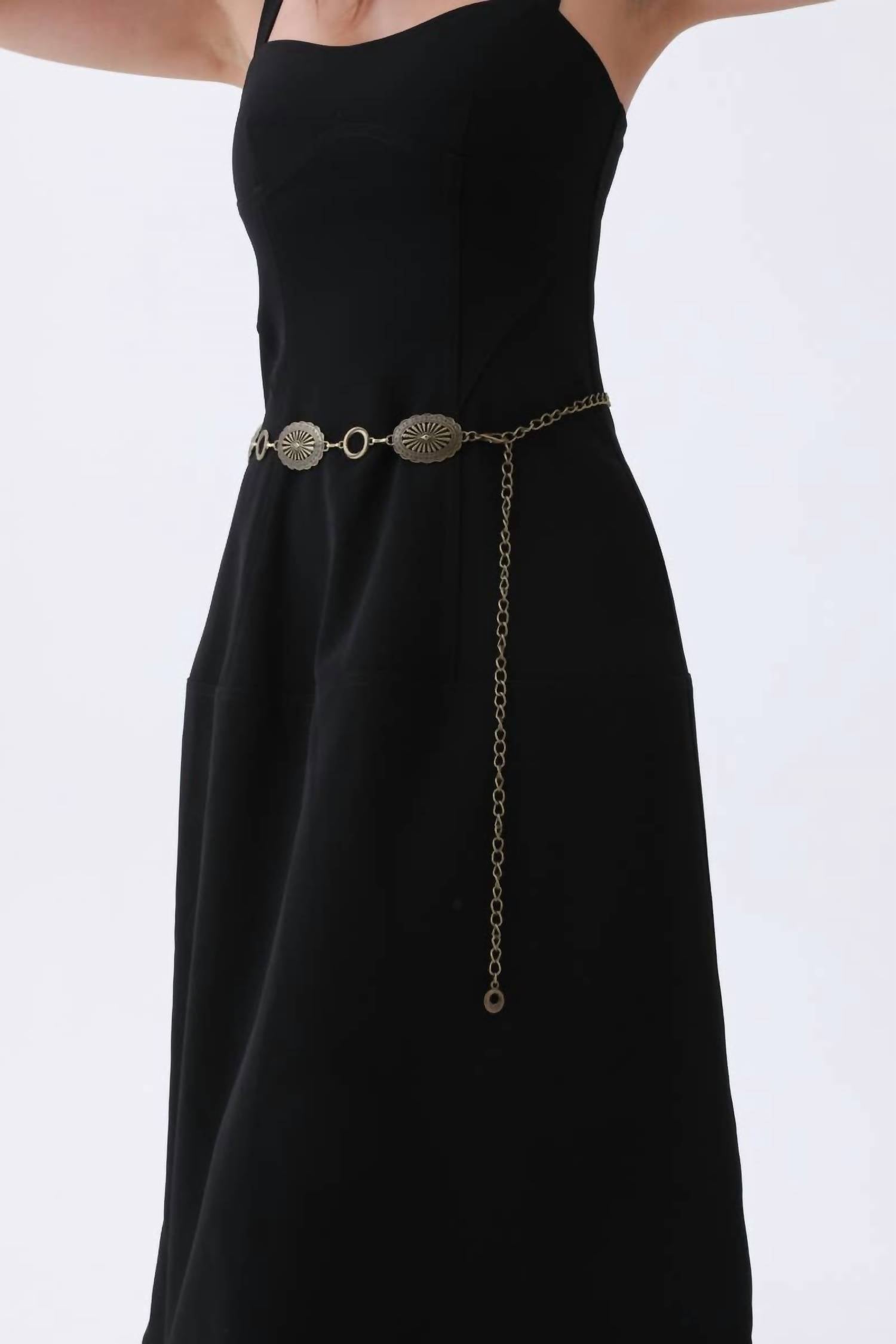 LETO Western Chain Interlocking Oval And O-ring Belt in autique gold - women's accessory - detail view