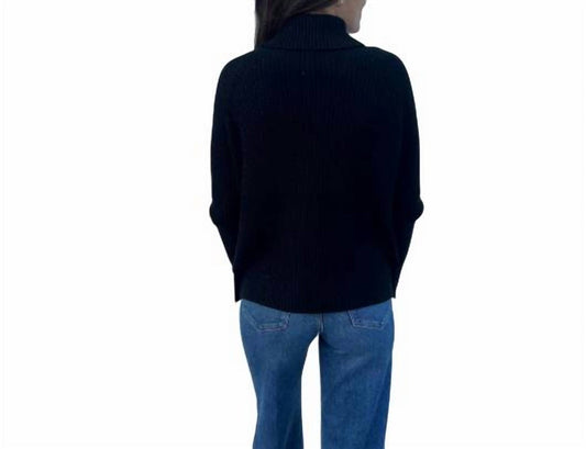 Elliott Lauren - Mock Neck Sweater With Chain Detail