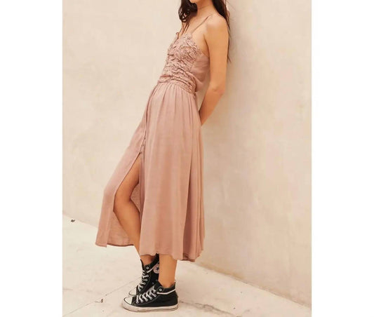 Promesa - Sweetheart Lace Midi Dress