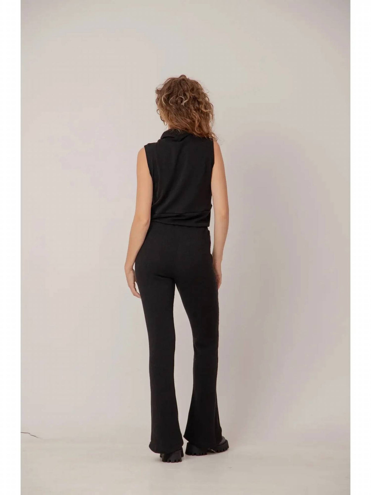 Adeptt - Women's Sleeveless Sweatshirt