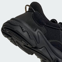 Adidas - Men's Ozweego Sneaker