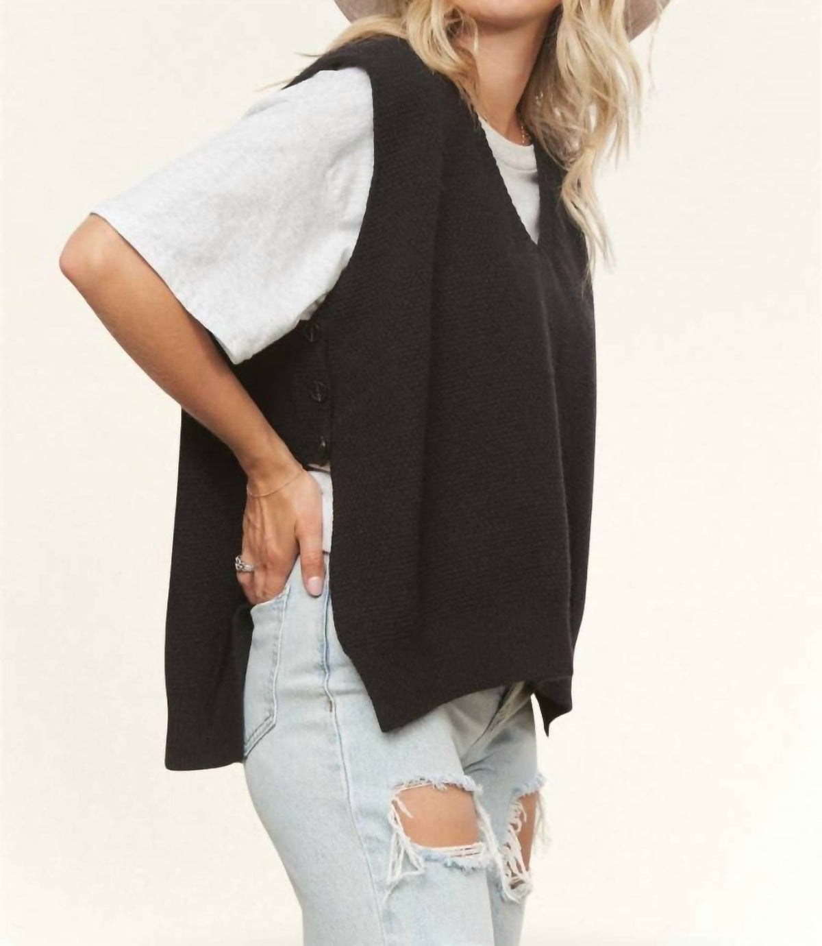 Adora - V-neck Boxy Vest Top