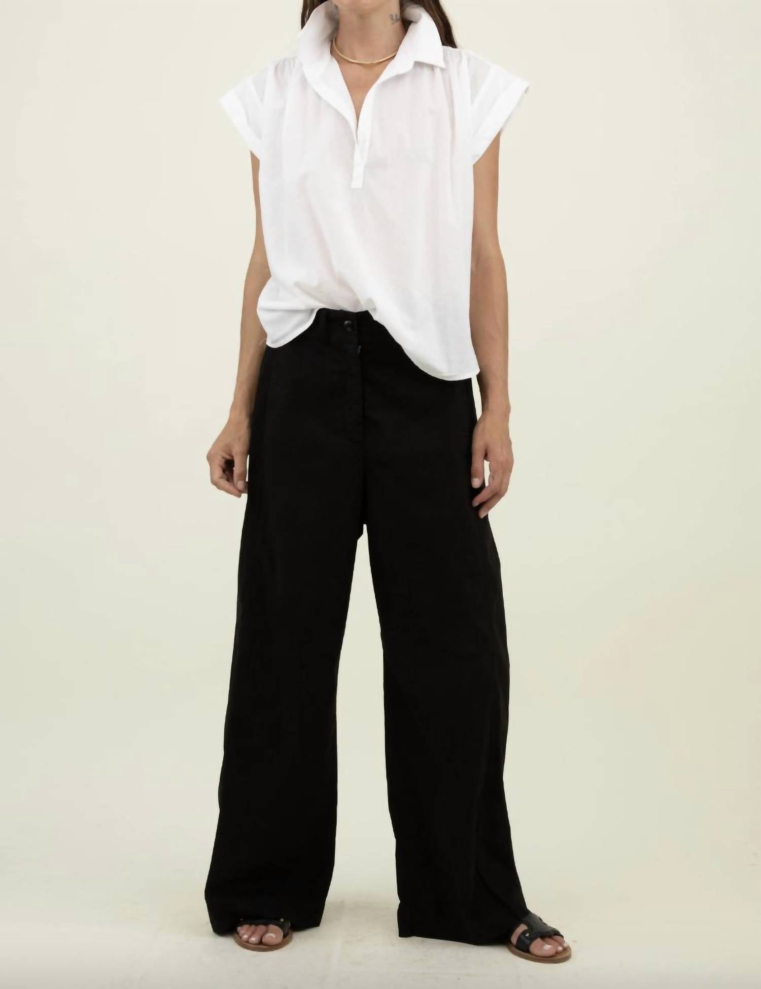 A SHIRT THING Liv Cabo Short Sleeved Shirt in white - women's blouse