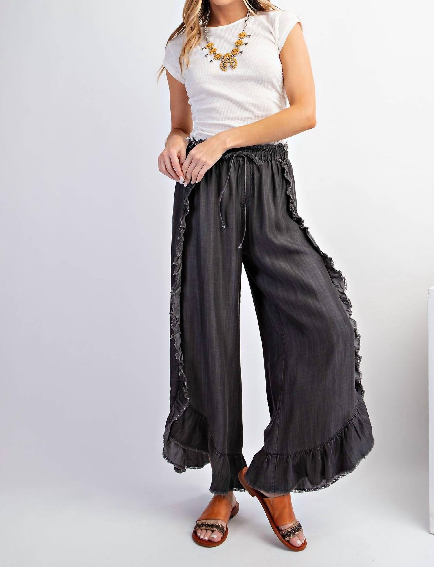 Easel - Plus Size Ruffle Chambray Pants