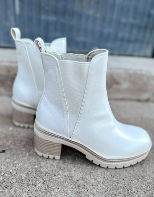 Mia - Women's Adea Platform Boot