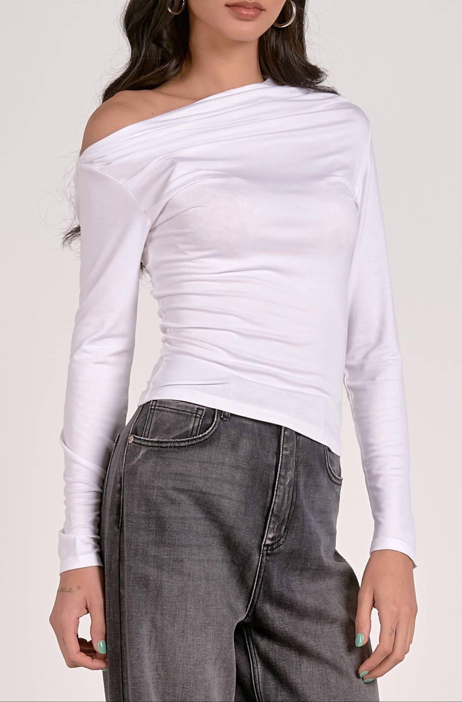 Elan - Hailey One Shoulder Top