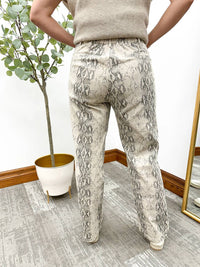 Gilli - Snake Print Stretchy Pants