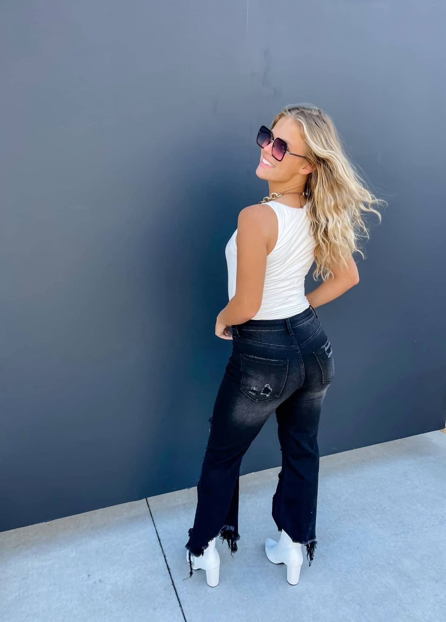 Blakely - Urban Distressed Crop Jeans