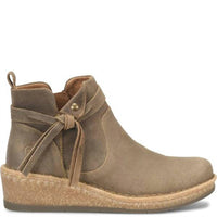 Born Women's Vaughn Boot in taupe - women's shoe
