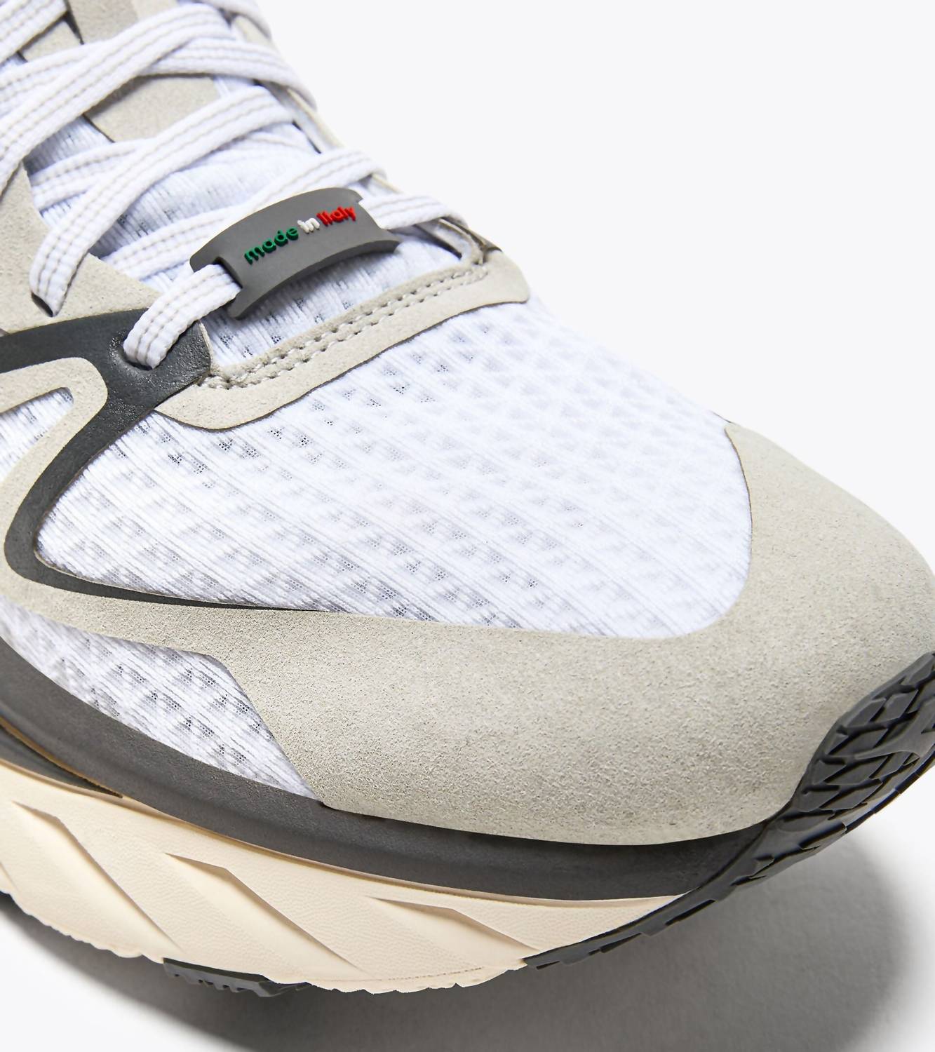 Diadora - Men’s Atomo V7000 Sneaker