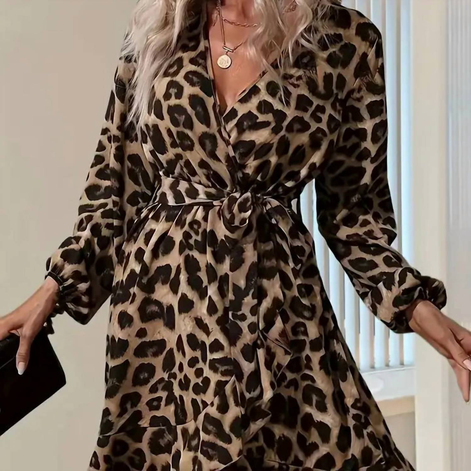 Masyal - Lauryn Print V-neck High-waist Asymmetrical Dress