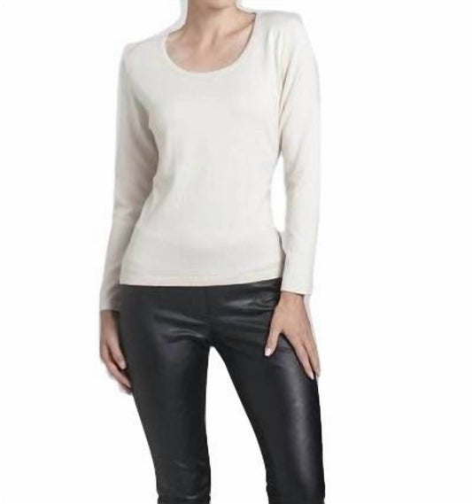 Scoop Neck Long Sleeve Top