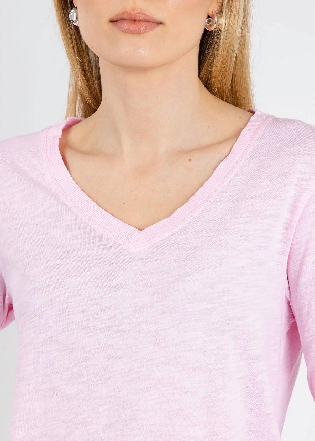 Elliott Lauren - Silvie Rib Three-quarter Sleeve V-neck Tee