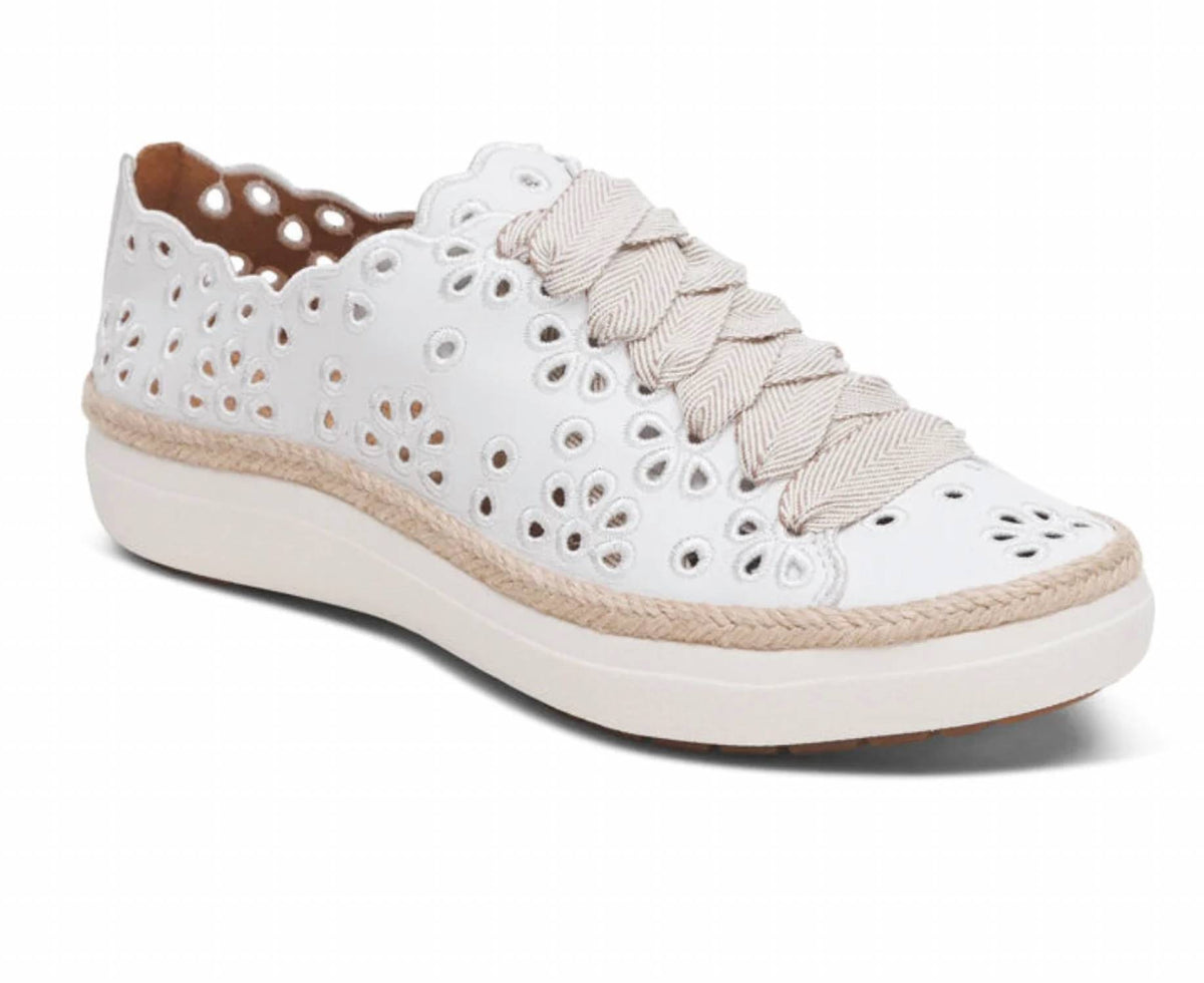 Aetrex - Women's Charlotte Lace Up Sneaker