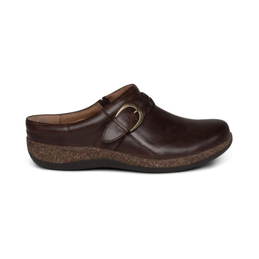Aetrex - Women's Libby Comfort Clog - brown - clogs - leather