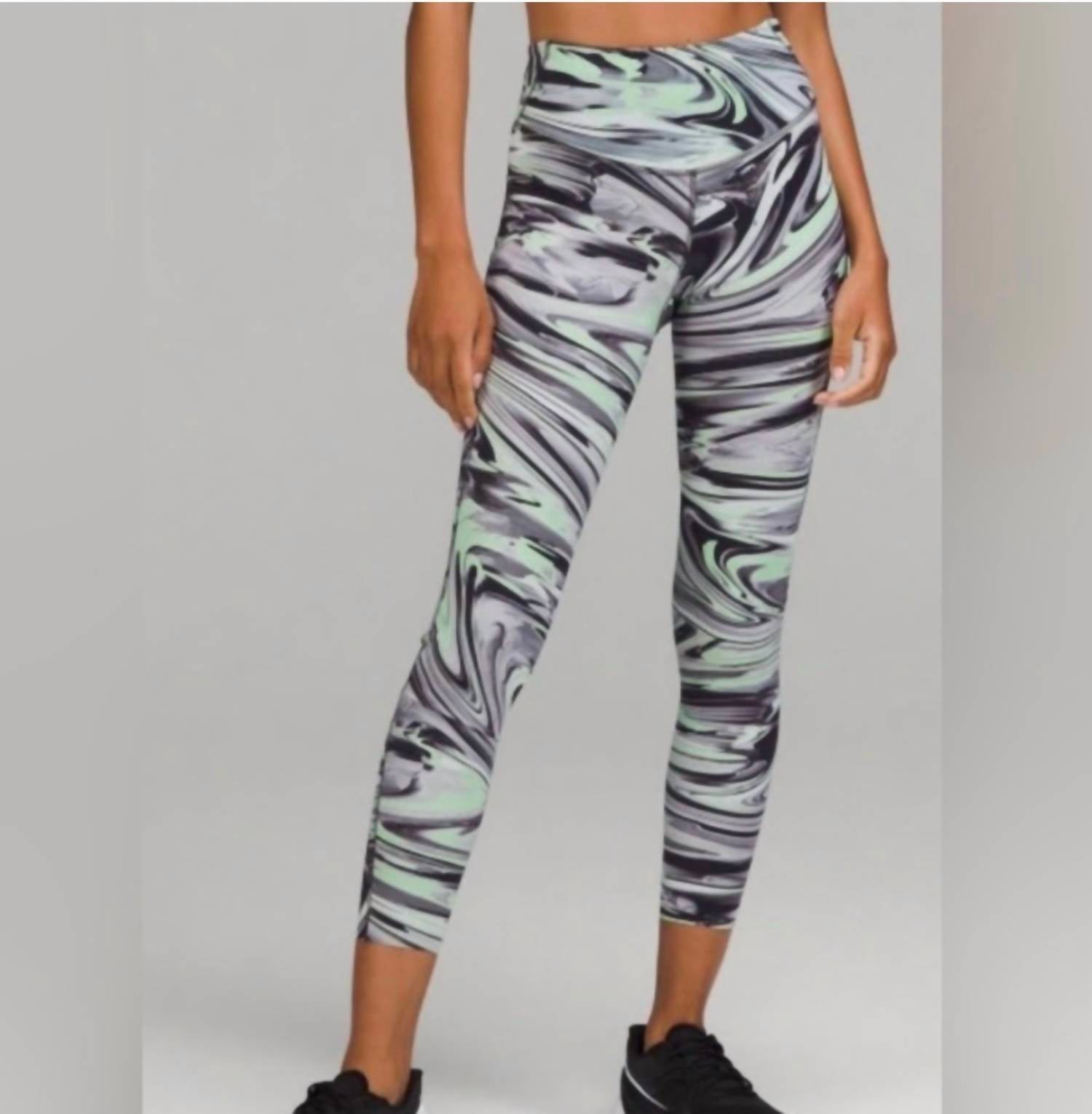 Lululemon - Women's Base Pace Tight Leggings
