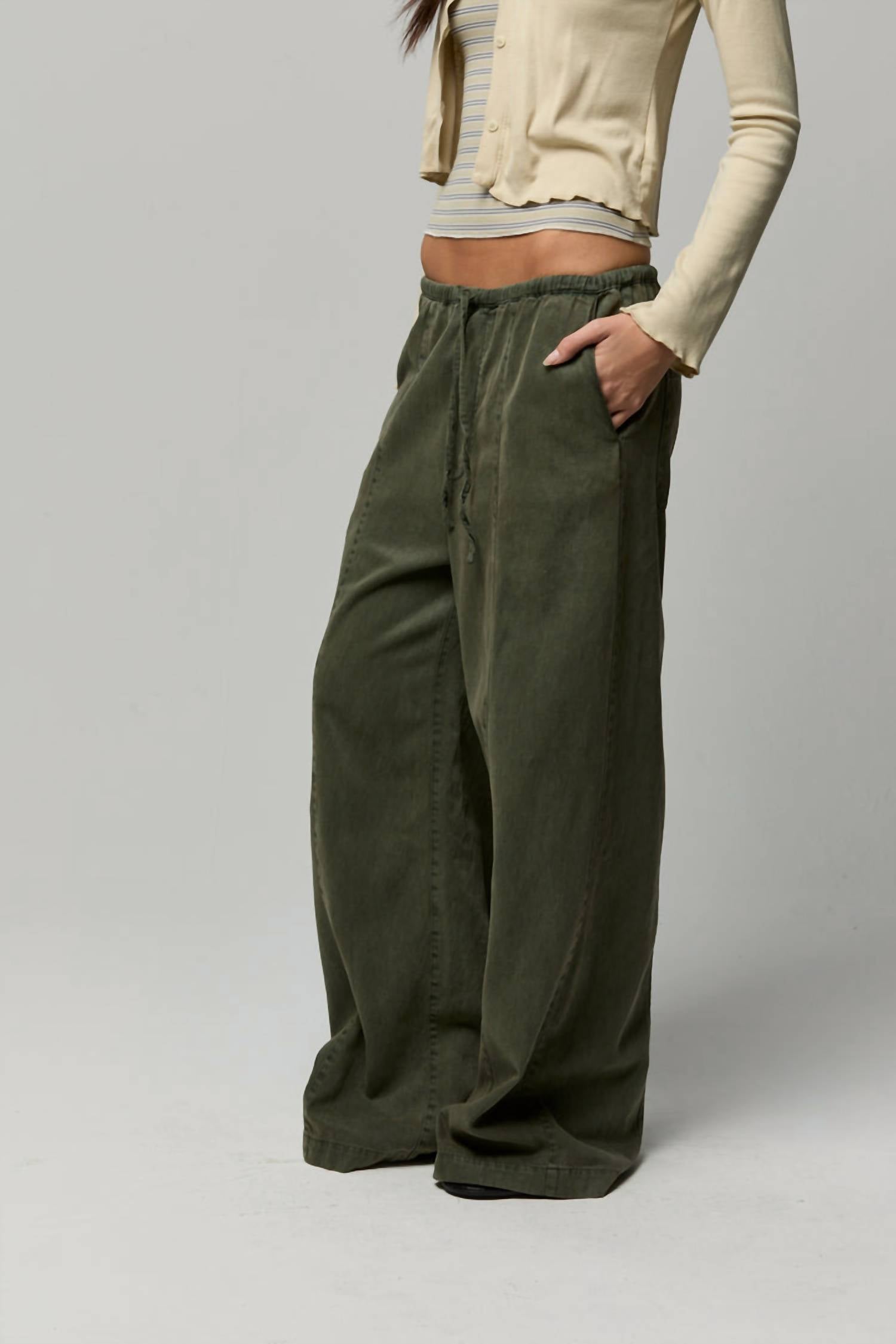 Asher Bonnie Pants in military - women's pants - detail view
