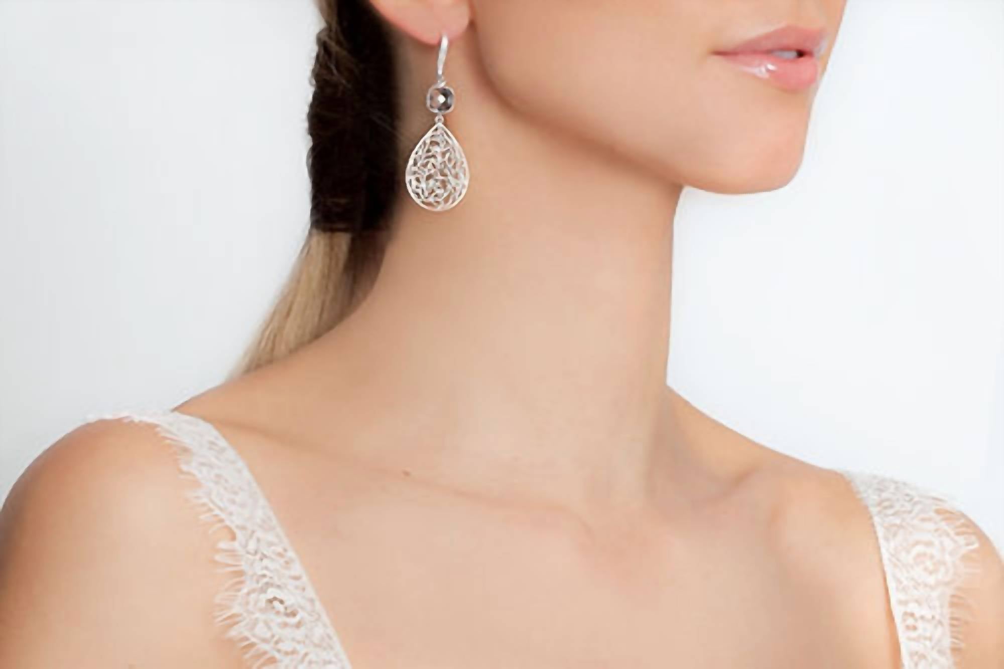 Avenue Chic - Women's Filigree Teardrop Earrings