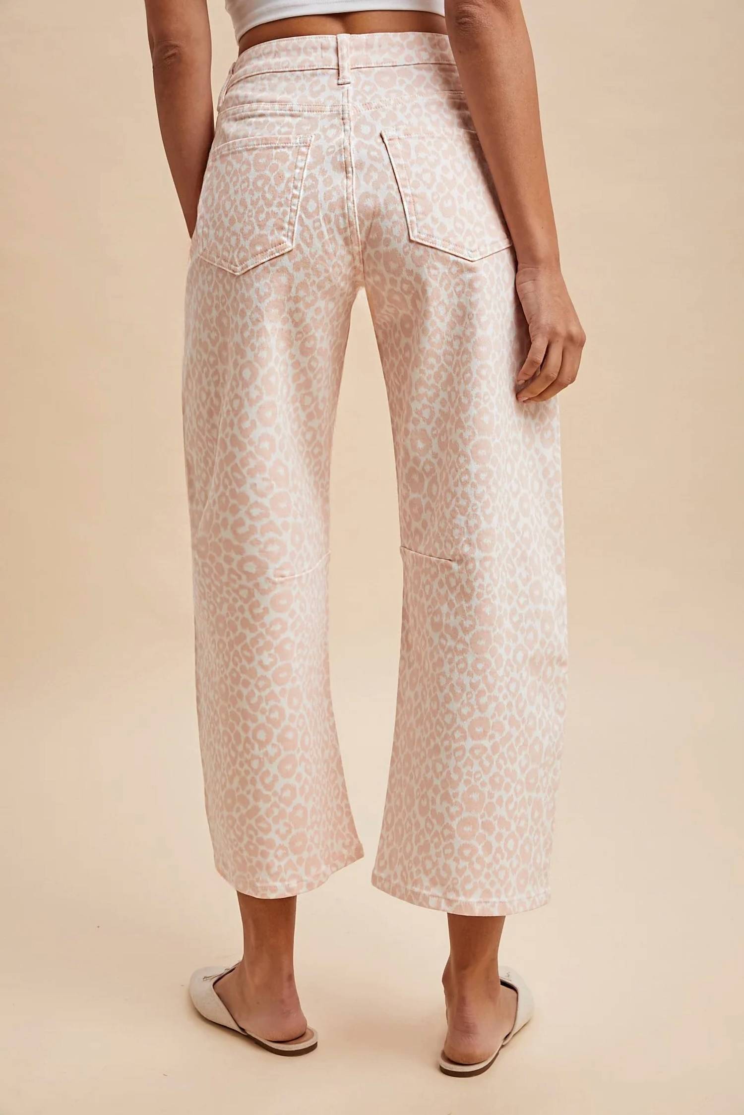 Anniewear - Evie Cropped Barrel Jeans