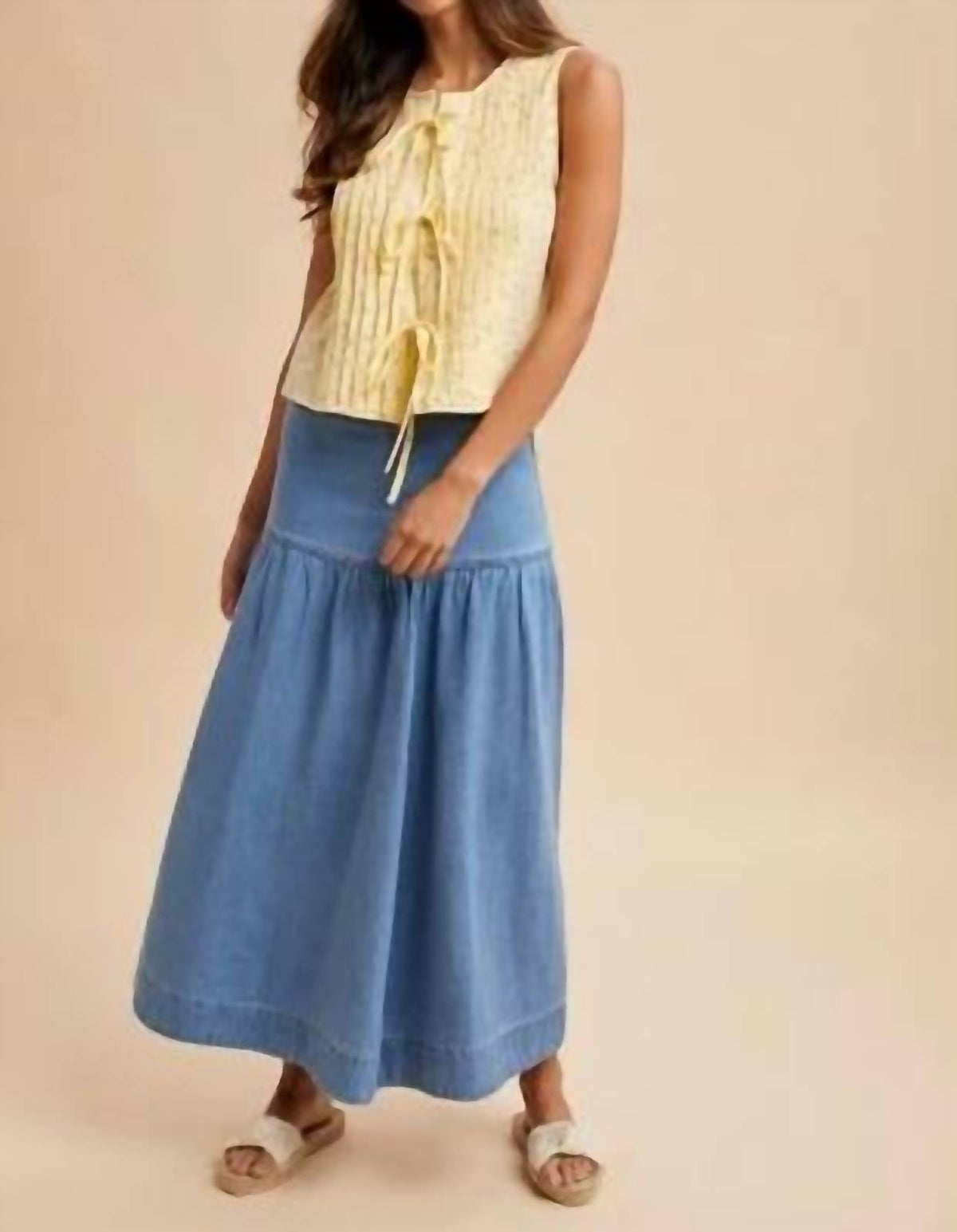 Anniewear - Ditsy Floral Cotton Blouse With Front Tie