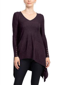 Cupio - V-neck Long Sleeve High Low Hem Top