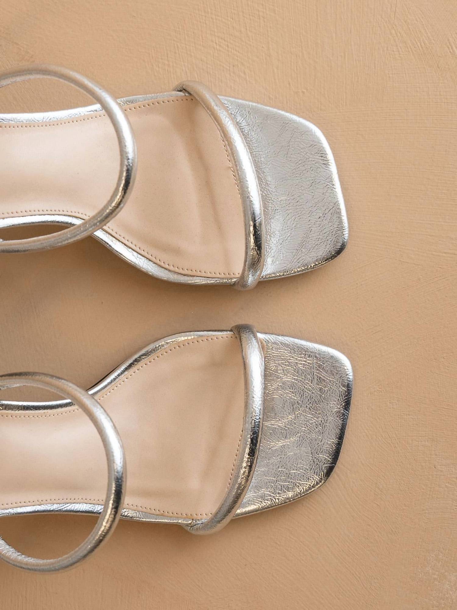 Oasis Society - Women's Giza Glittery Architectural Block Sandals