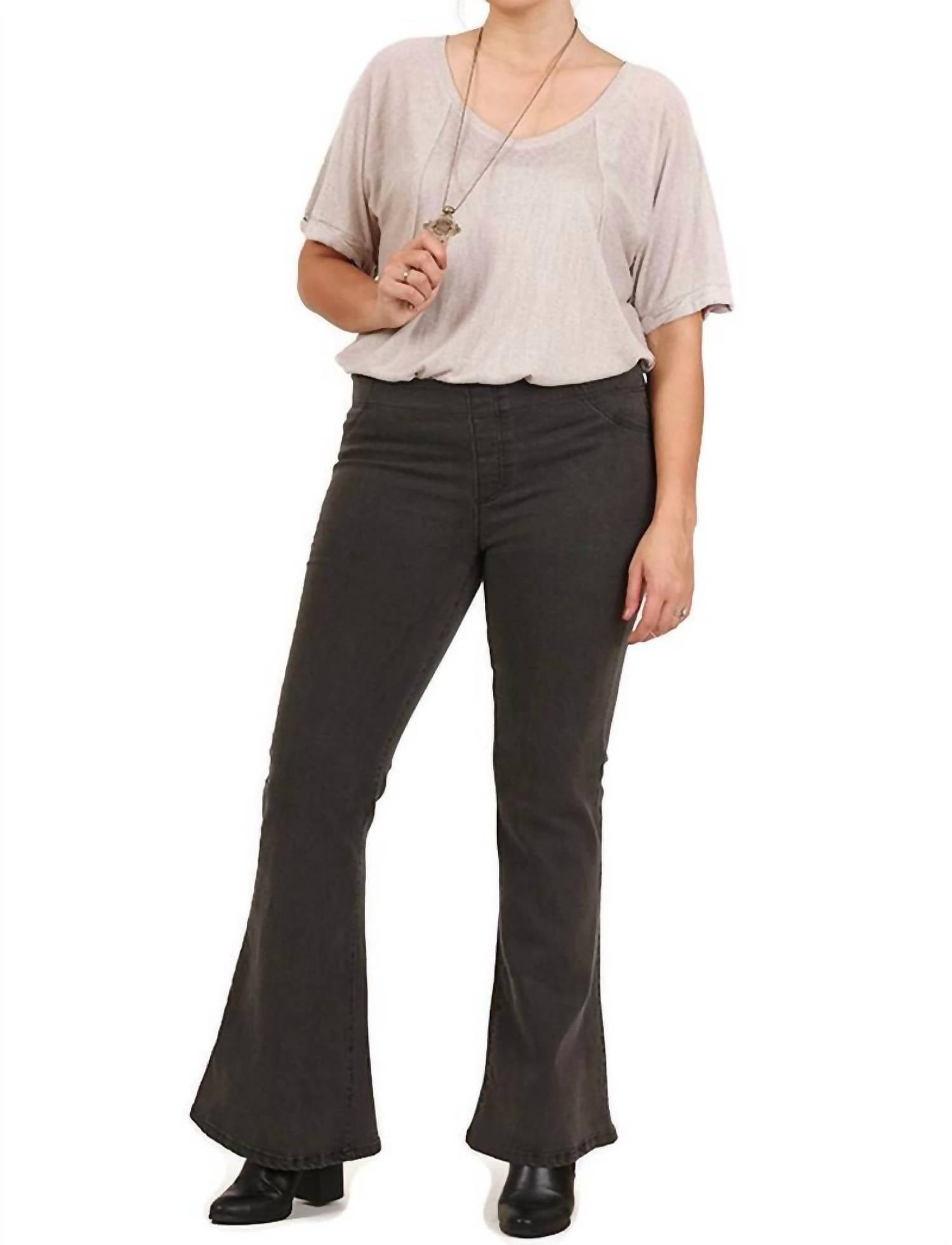 Umgee - High Waisted Bell Bottom Leggings - Plus