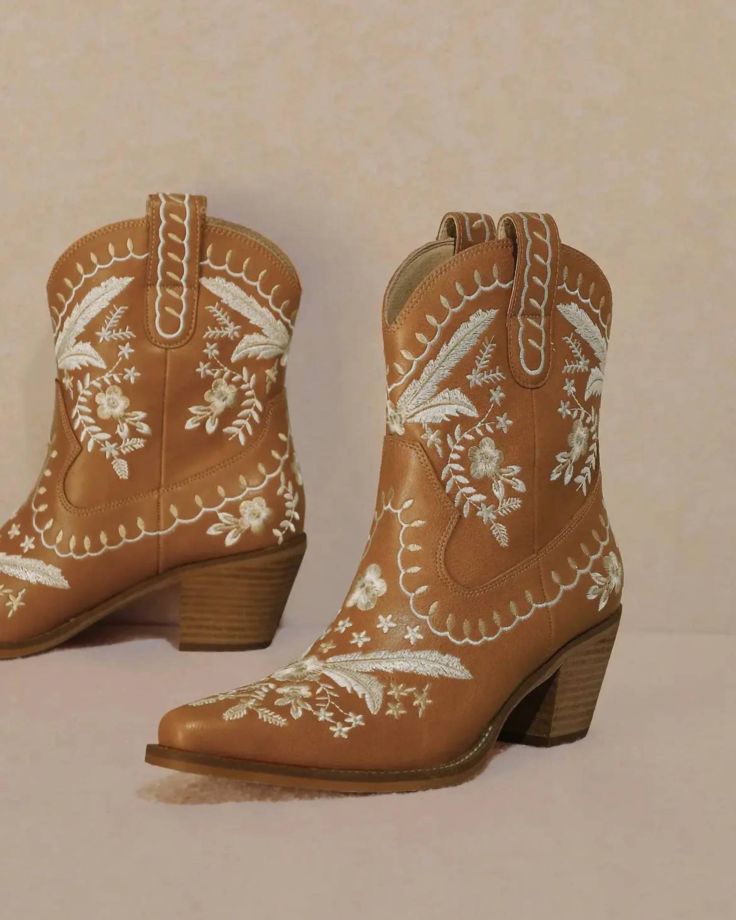 Miracle Miles - Corral Embroidered Western Booties