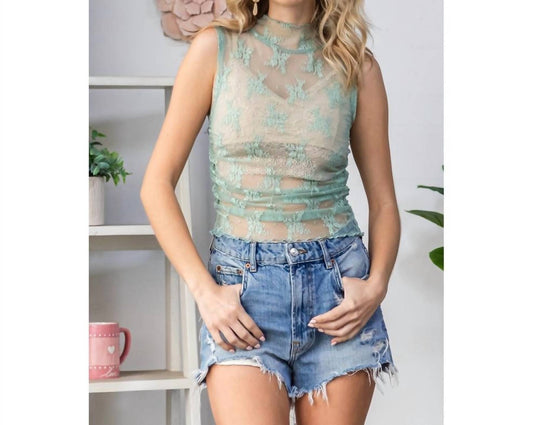 Veveret - Lace Sleeveless See Through Top