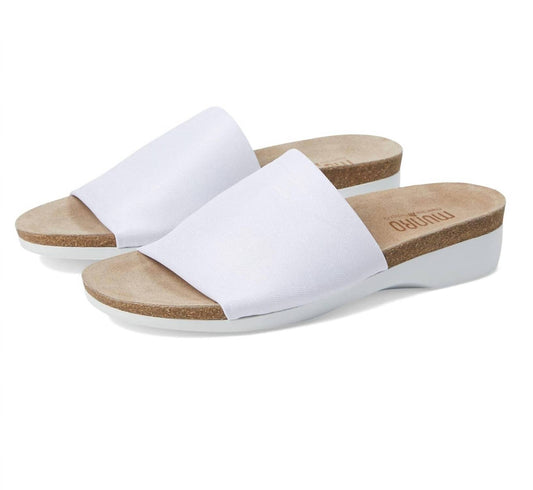 Munro - Women's Casita Sandal