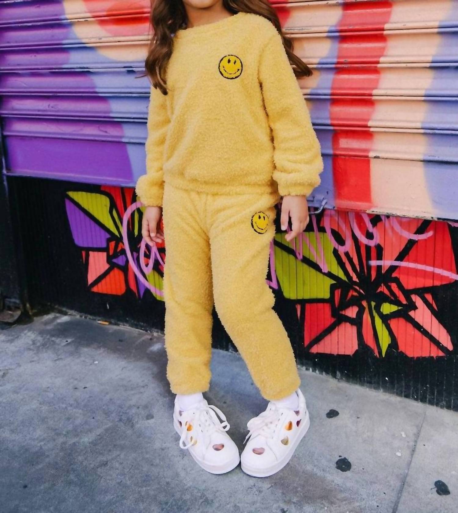 Lola + The Boys - Sunshine Smile Patch Fuzzy Set
