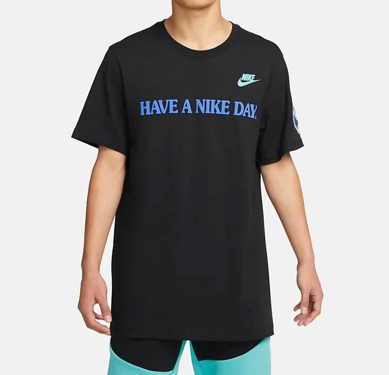Nike - Sportswear Short Sleeve Tee