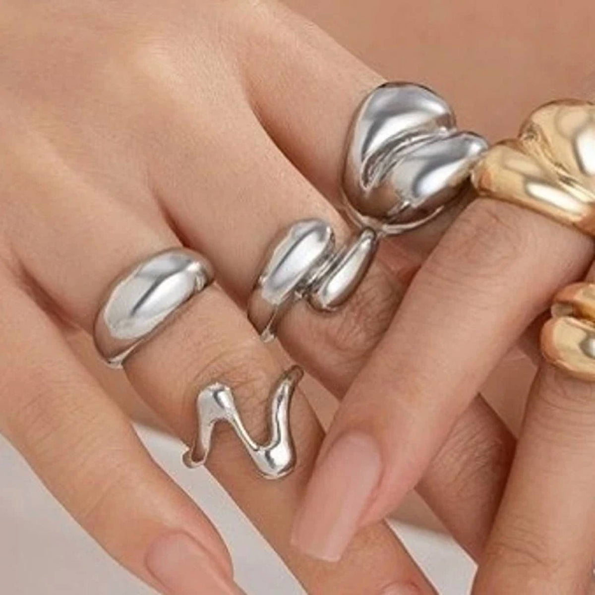 Josslyn By Wall To Wall - Women's Abstract Boho 4-piece Set Adjustable Stackable Rings