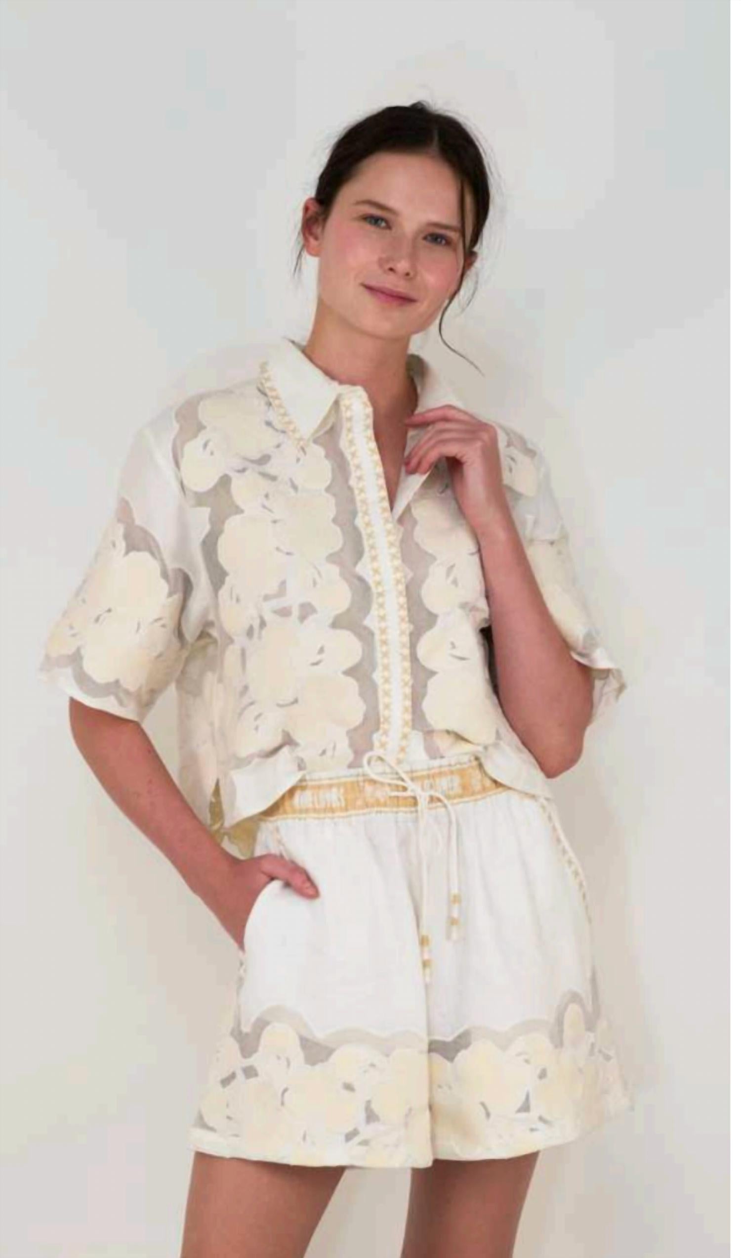 Las Sureñas - Wild Flower Cropped Shirt