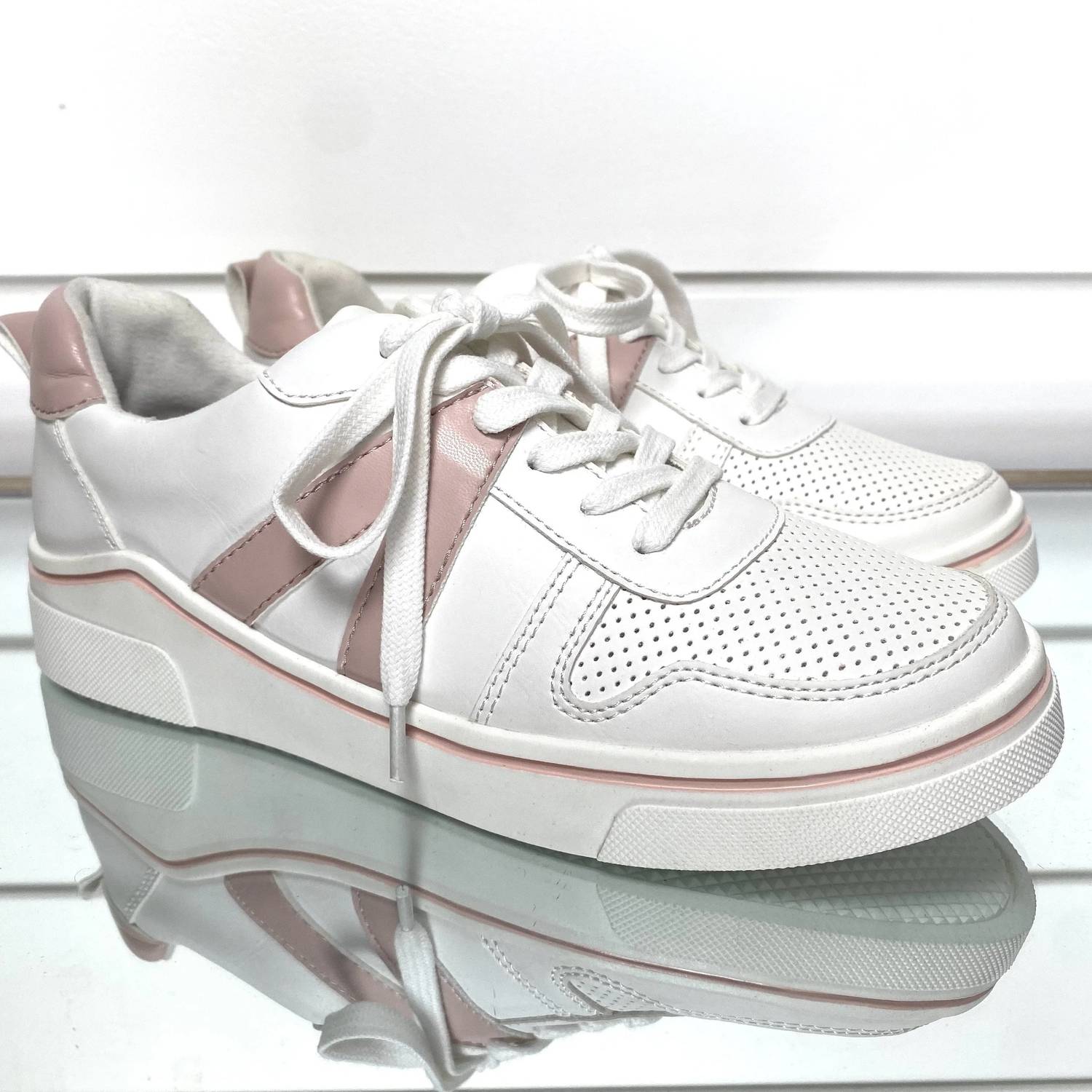 Mia Shoes - Women's Alta Faux Leather Sneakers
