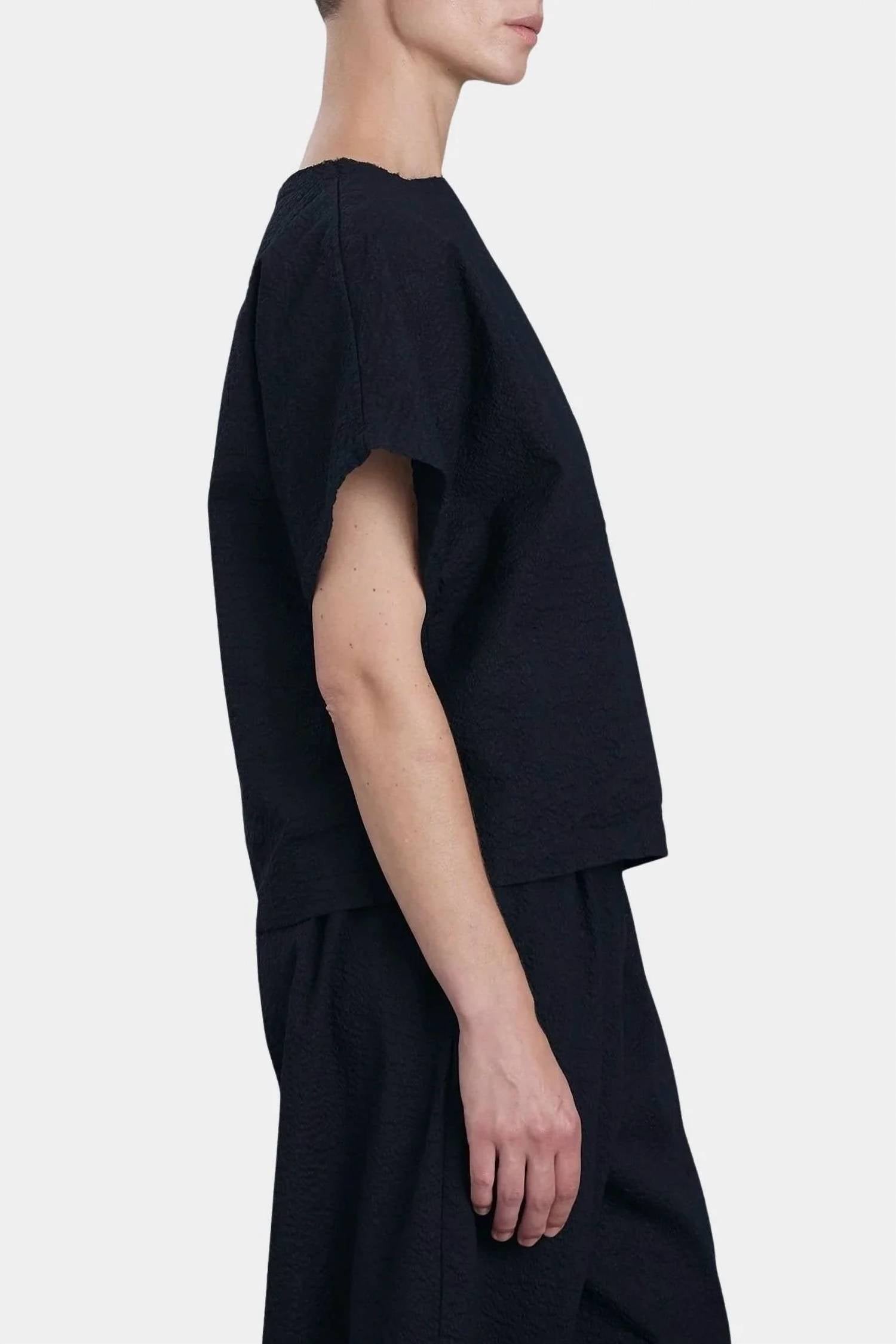 Black Crane - Boxed Top