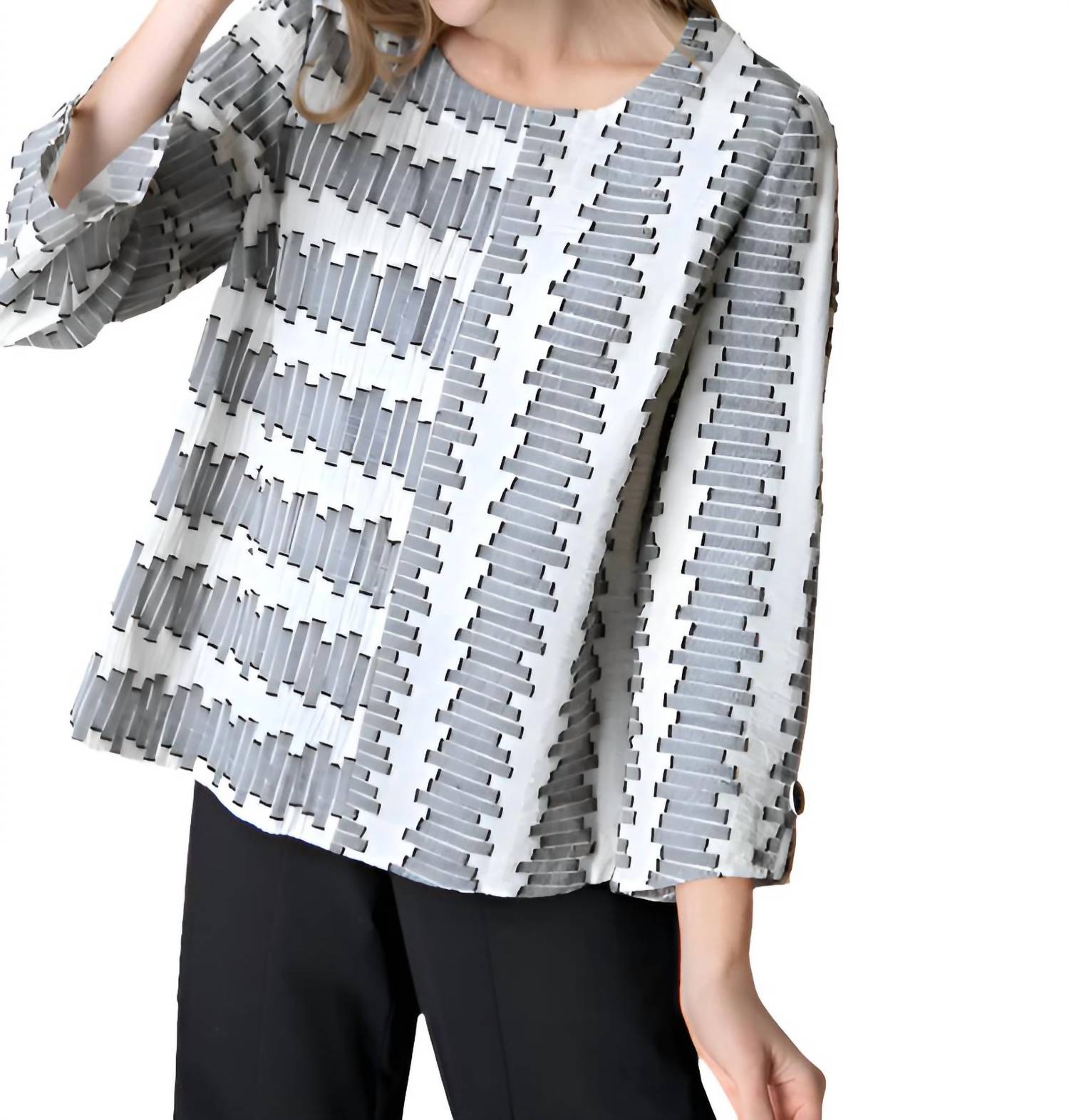 Habitat - Embroidered Button Back Pullover Top
