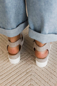 Very G - Women's Amy Platform Wedge Sandal