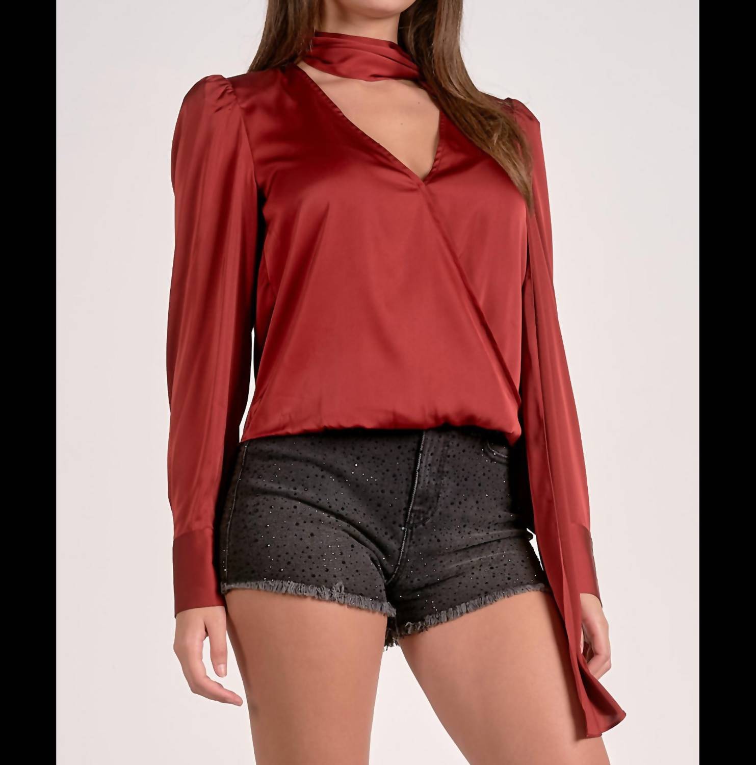 Elan - Dana Scarf Top