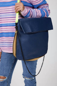 LARGE BUFFALO PARCEL TOTE
