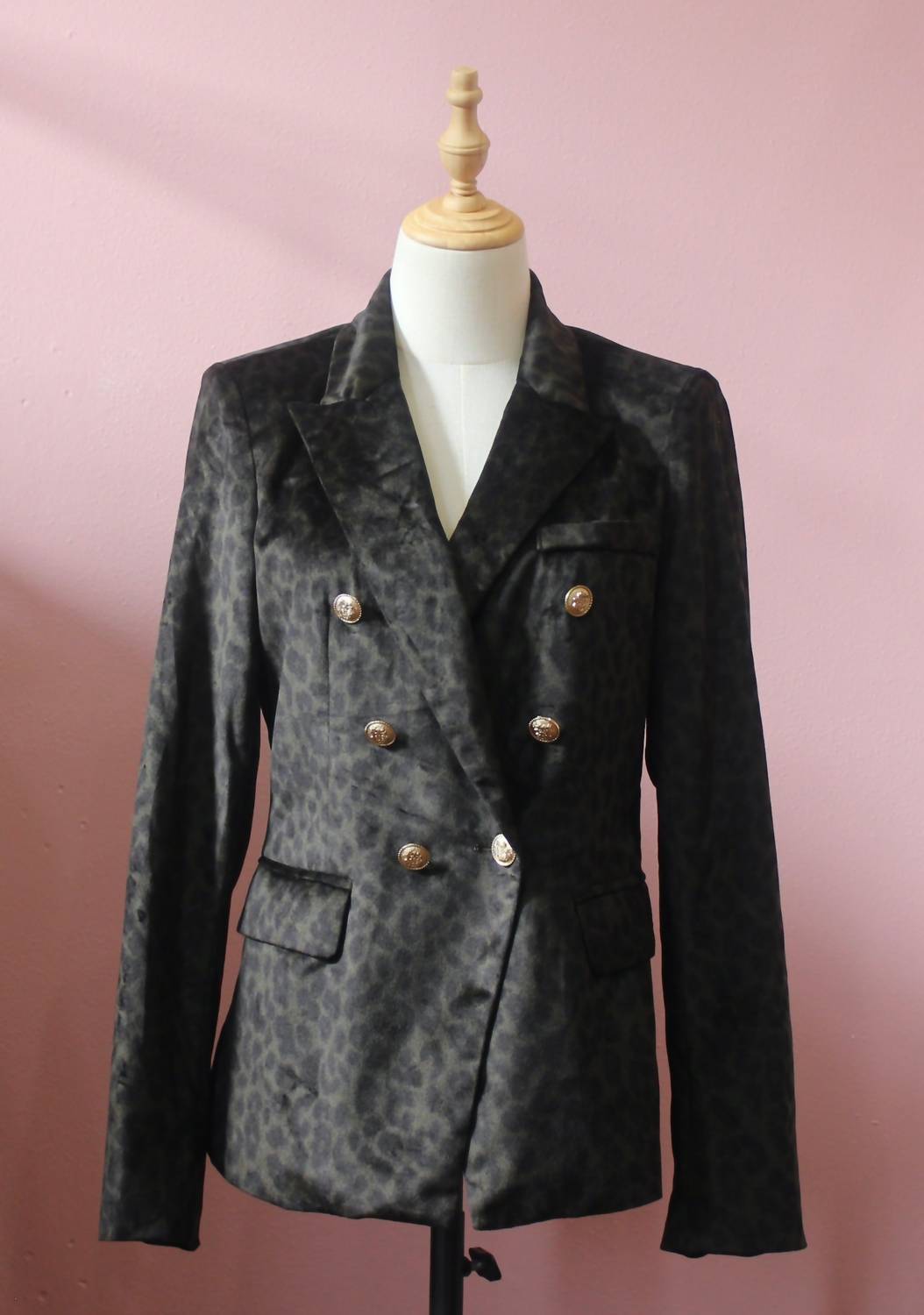 CHOKLATE PARIS Women's Double Breasted Leopard Velvet Blazer in khaki - women's jacket