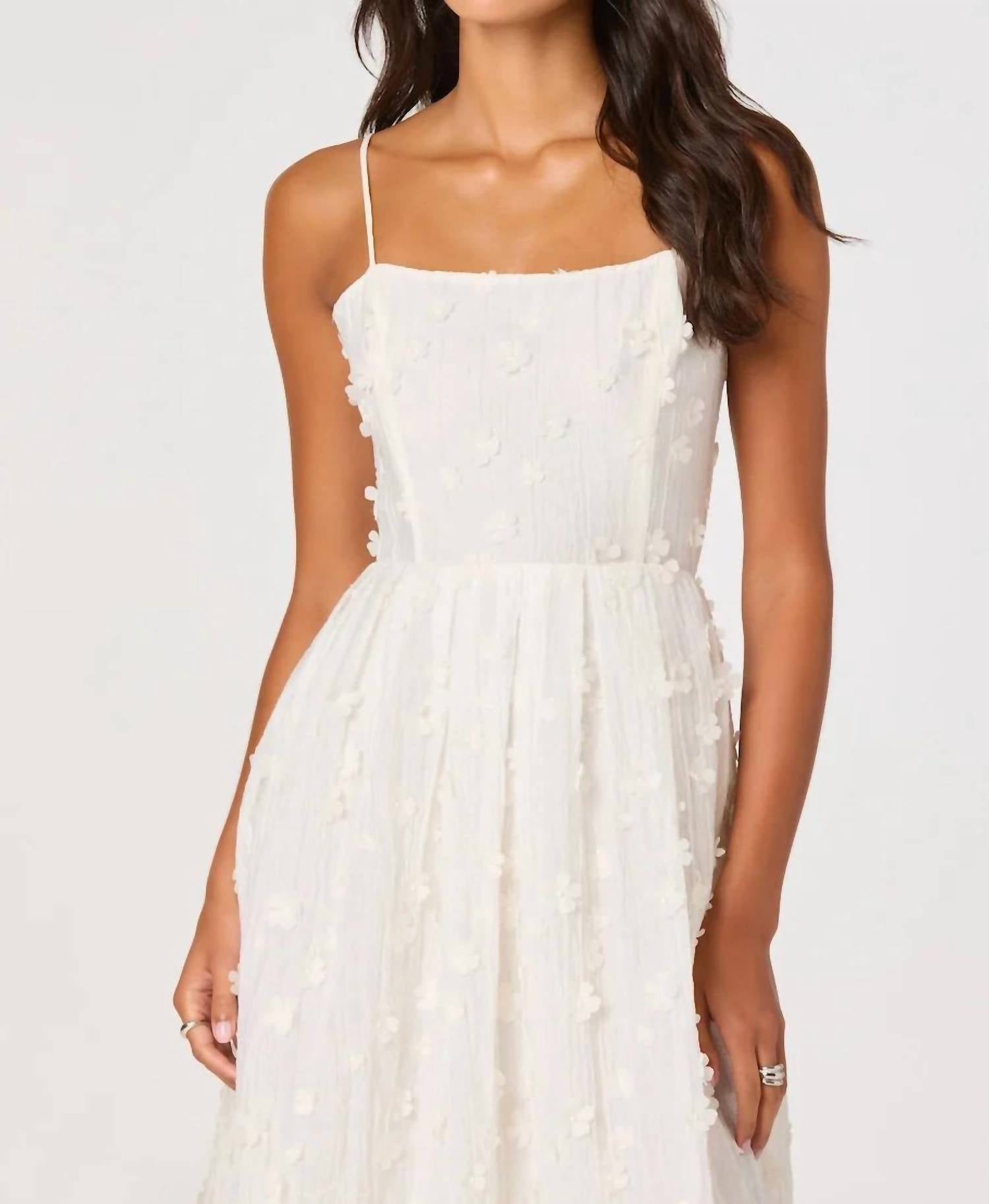 Astr - Avani 3d Floral Midi Dress