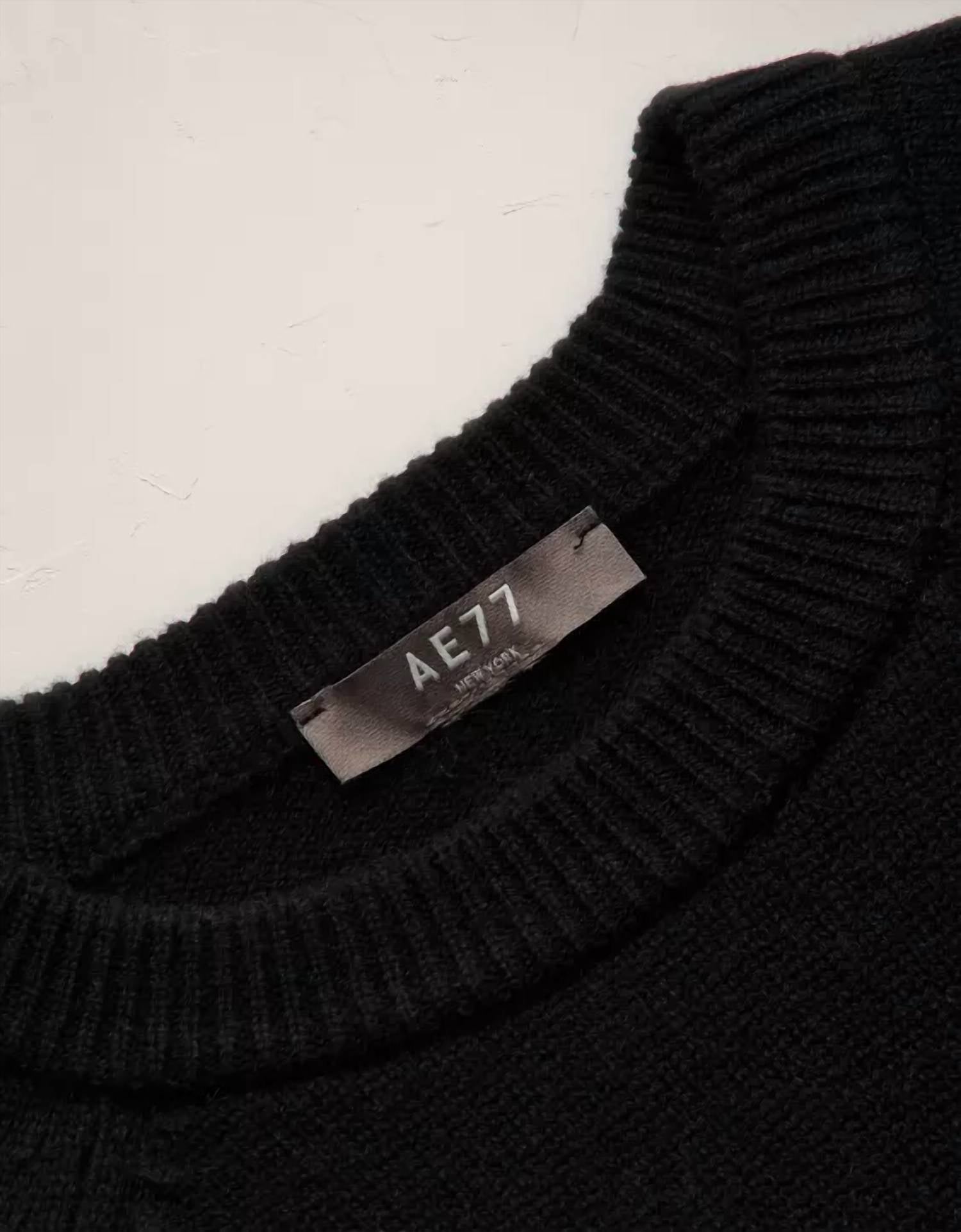 AE77 Women’s Cashmere Boxy Sweater in black - women's sweater - view 6