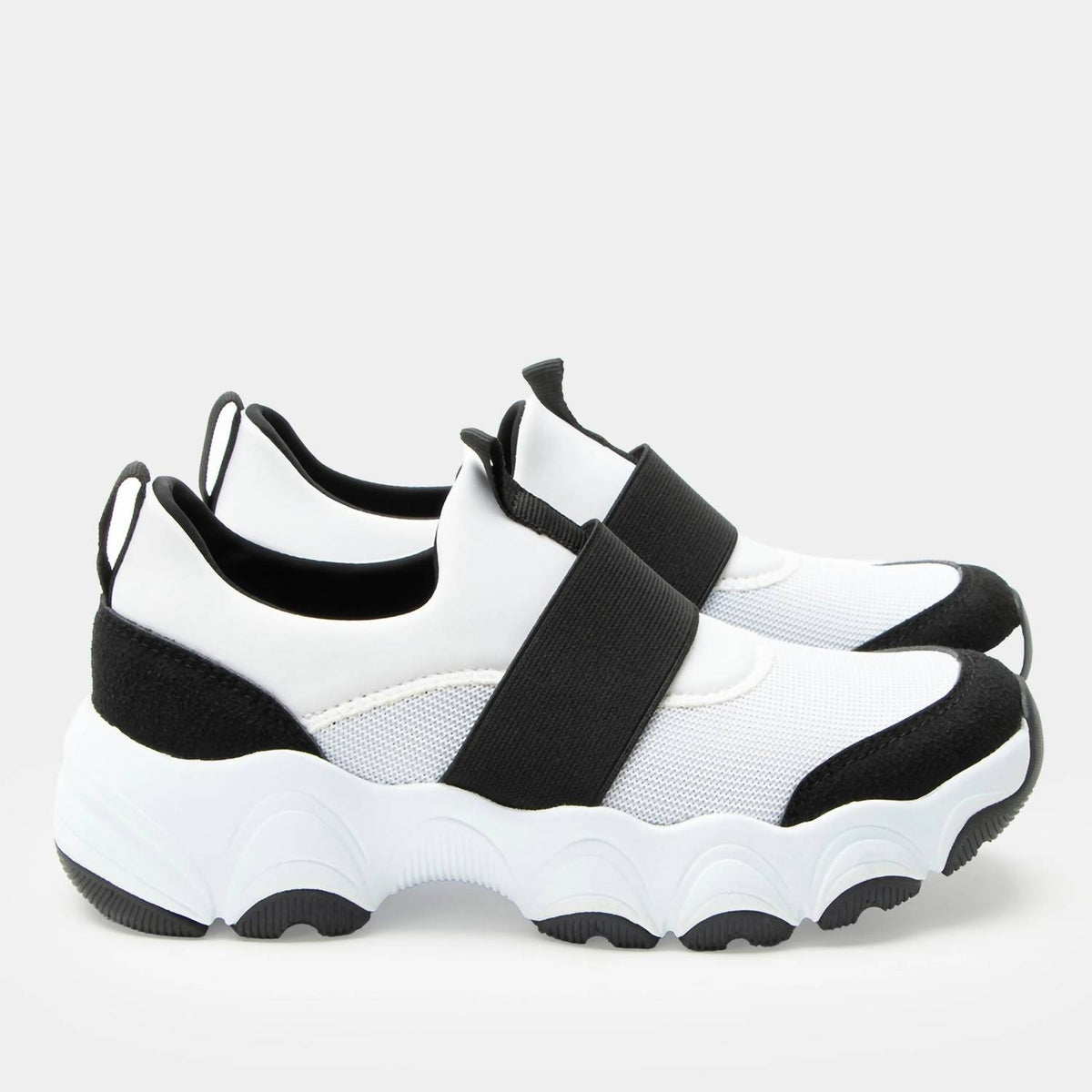 Alegria - Women's Sleek Joy Sneaker