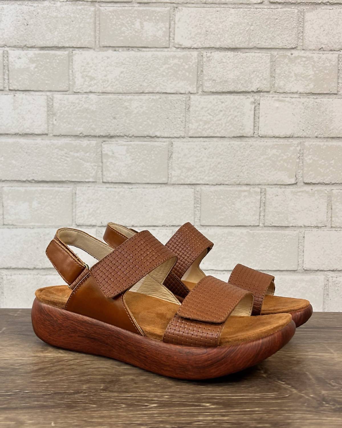 Alegria - Women's Bailee Sandal - brown - leather - sandals