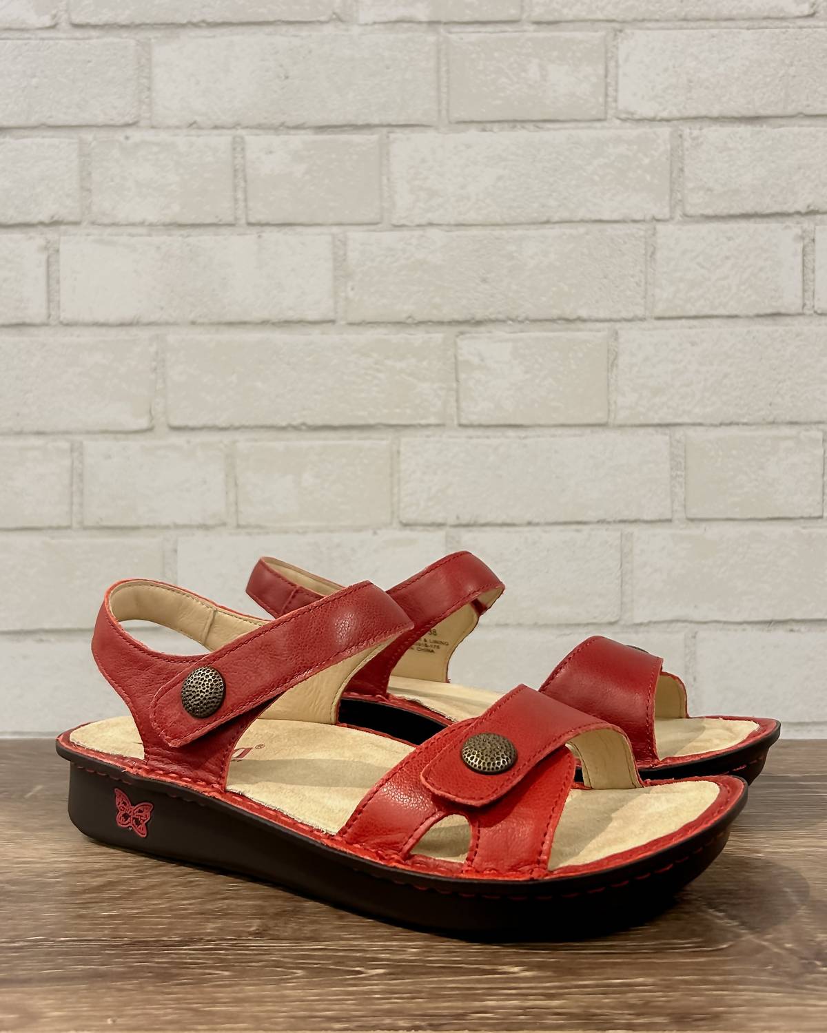 Alegria - Women's Vienna Sandal - leather - red - sandals