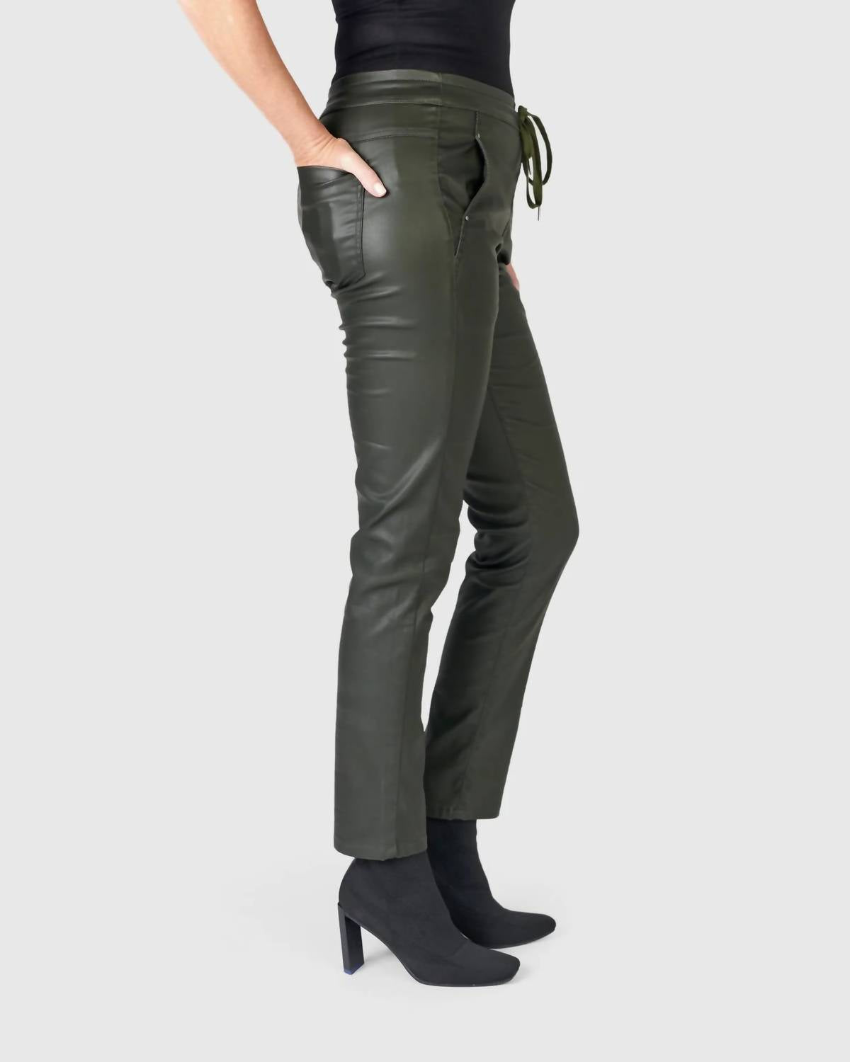 Alembika - Coated Iconic Stretch Jeans