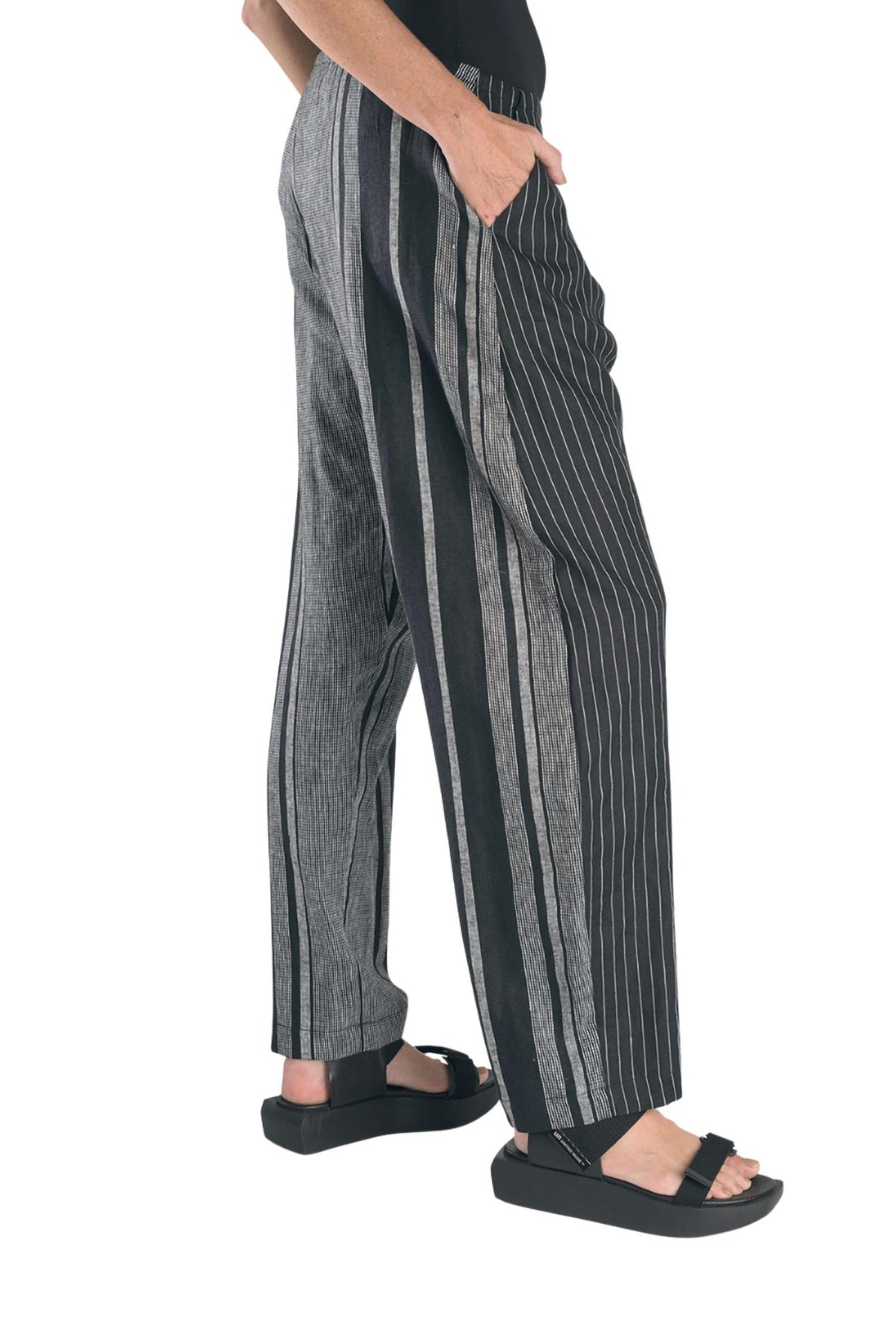 Alembika - Women's Stripe Tapered Pants
