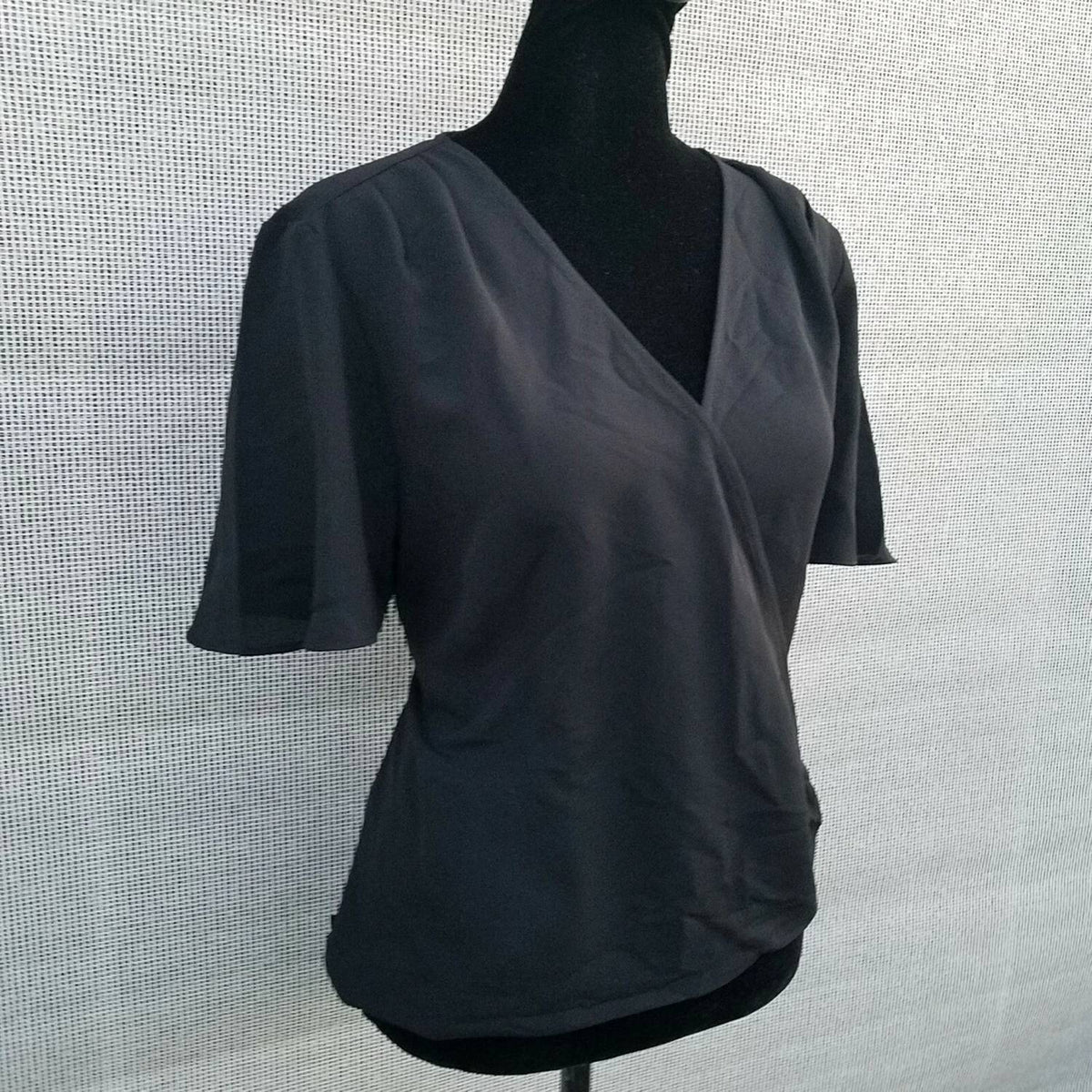 Alfani - Women's Short Sleeve V-neck Pleated Top