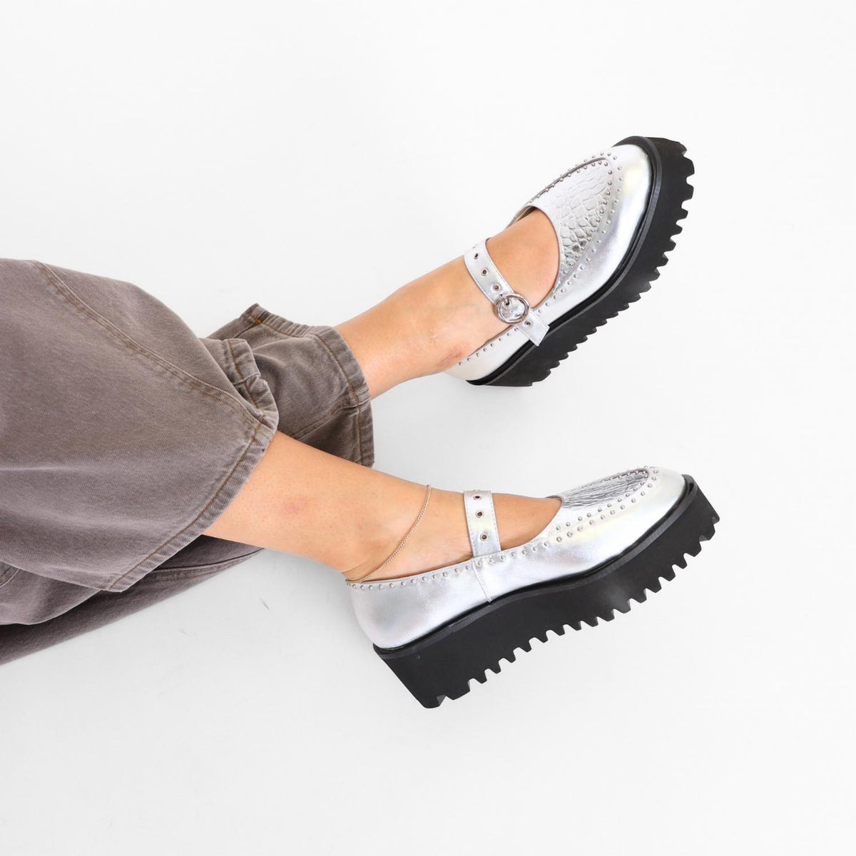 All Black - Women's Pin Stud Mary Jane Shoes